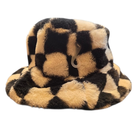 Black and White Checkered Men's Hat - Picture 2 of 4